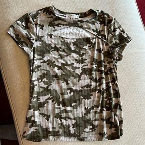 Camo Tshirt